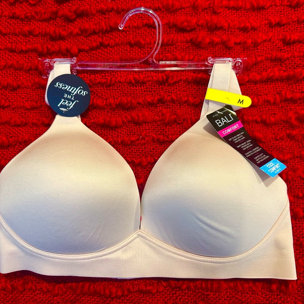 Bali DF3460 Women's Soft Comfort Bra - Cream/Beige -Medium